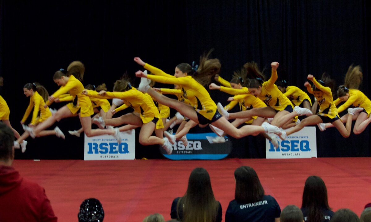 Arc De Cheerleading Cheer Hair Lion Or Jaune - Neuf Avec étiquettes, 7x8 Pouces